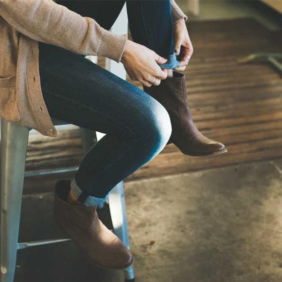 melina marchetta Quotes Toms,Logical,Breathing